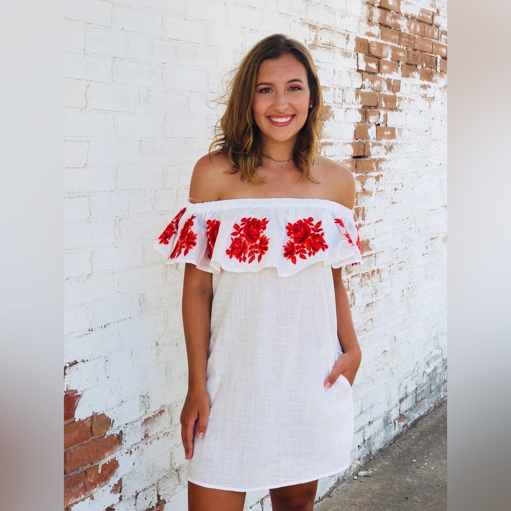 Women’s Off-Shoulder White Dress Red Floral Embroidery Boho Fiesta Summer S